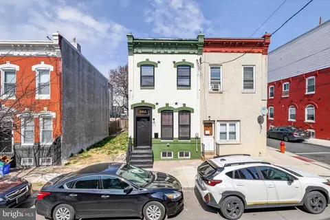 2915 W Thompson St, Philadelphia, PA 19121