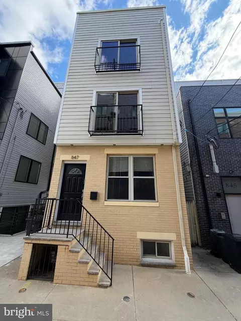 847 Cameron St, Philadelphia, PA 19130