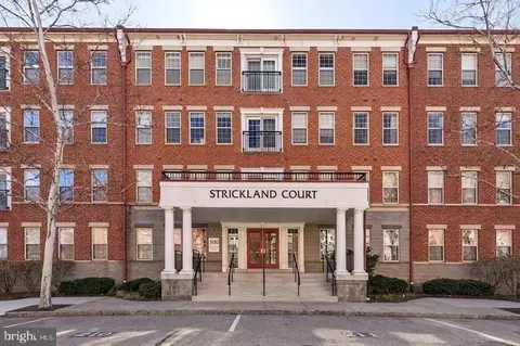 500 Admirals Way #231, Philadelphia, PA 19146