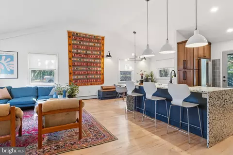 323 E Gowen Ave, Philadelphia, PA 19119
