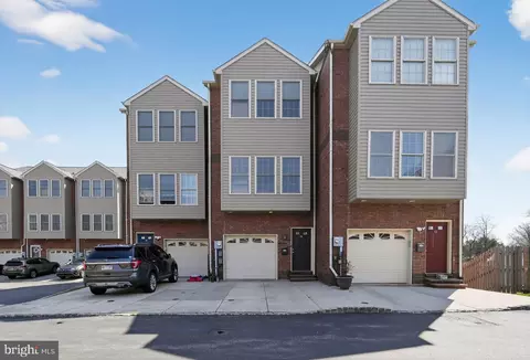 635 Dupont St #N, Philadelphia, PA 19128