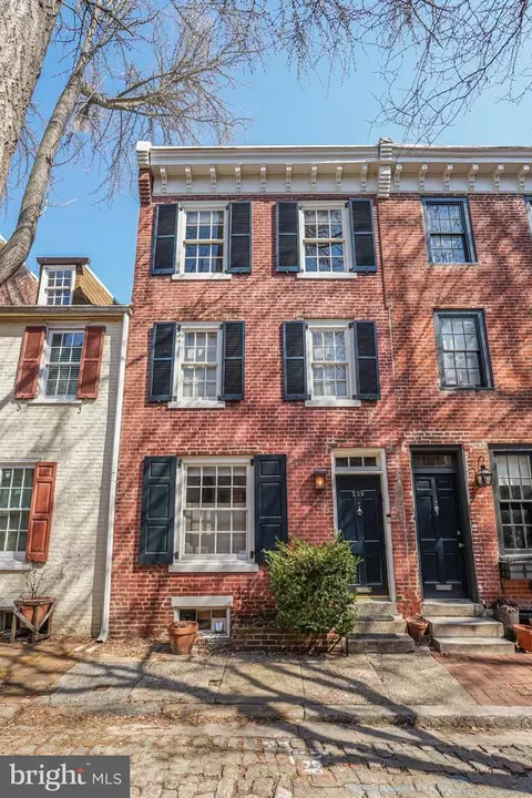 239 S Quince, Philadelphia, PA 19107