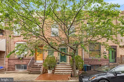 2331 S 16th St, Philadelphia, PA 19145