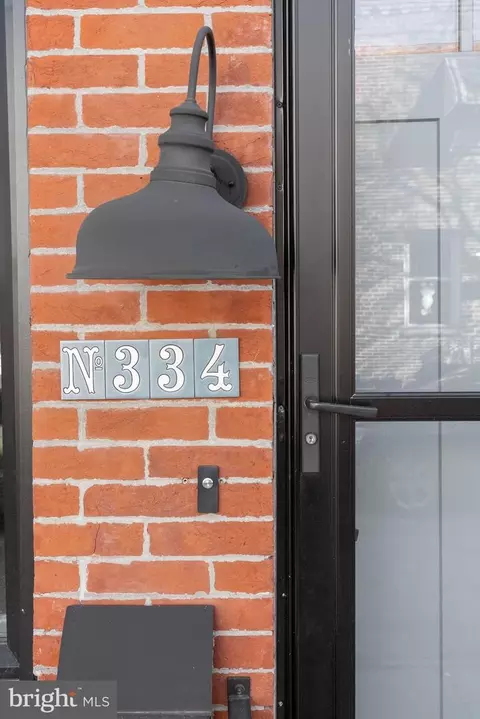 334 Greenwich St, Philadelphia, PA 19147