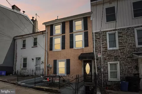 165 Levering St, Philadelphia, PA 19127