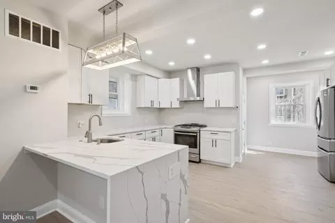 6508 Saybrook Ave, Philadelphia, PA 19142