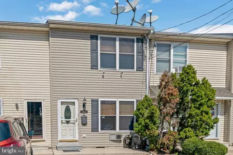 3566 Edgemont St, Philadelphia, PA 19134
