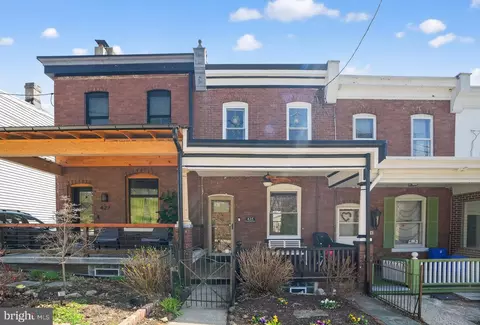 425 Hermitage St, Philadelphia, PA 19128