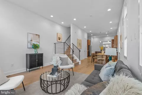 336 Potts St, Philadelphia, PA 19123