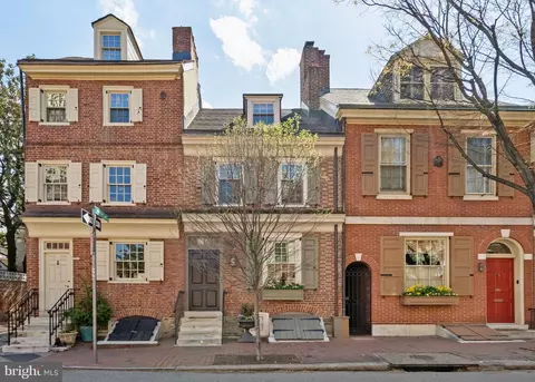 228 Spruce St, Philadelphia, PA 19106