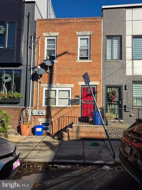 2213 W Wharton St, Philadelphia, PA 19146