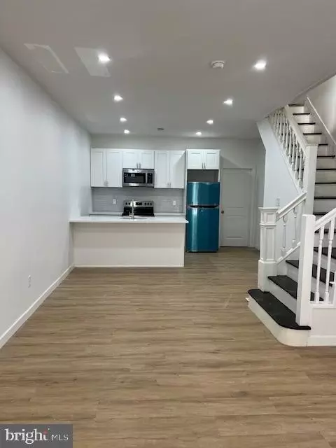 5535 Webster St, Philadelphia, PA 19143