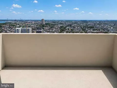 604 S 36 S Washington Sq #2411, Philadelphia, PA 19106