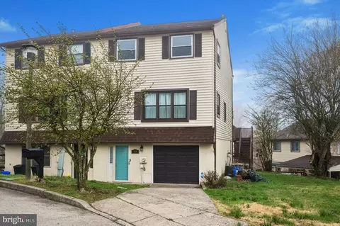 804 Keely Pl, Philadelphia, PA 19128