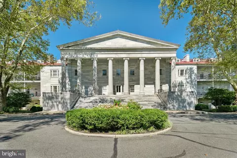 109 Surgeon General Ct, Philadelphia, PA 19146