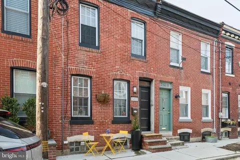 2412 Madison Sq, Philadelphia, PA 19146