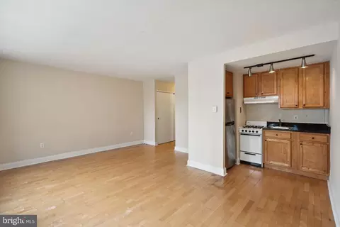 2101 Chestnut St #722, Philadelphia, PA 19103