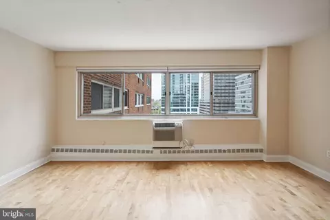 2101 Chestnut St #722, Philadelphia, PA 19103