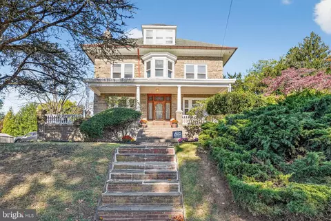 580 Wigard Ave, Philadelphia, PA 19128