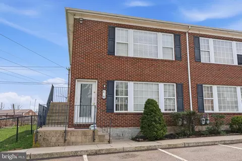 9228 38 Blue Grass Rd #42, Philadelphia, PA 19114