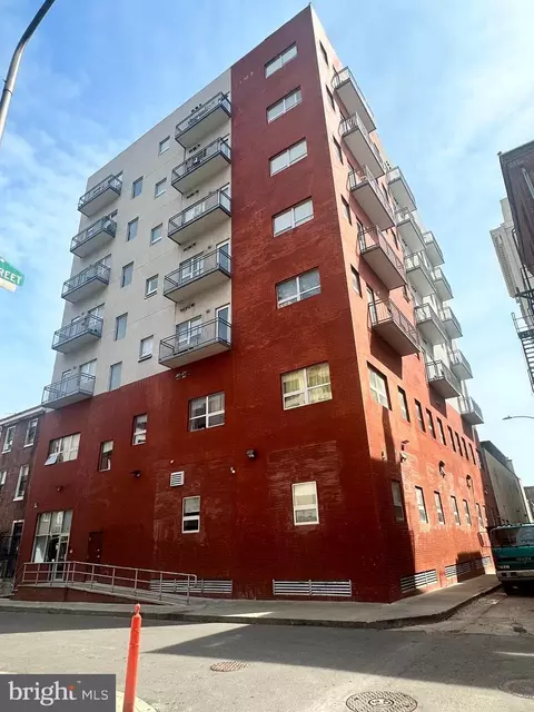 211 N Camac St #6B, Philadelphia, PA 19107