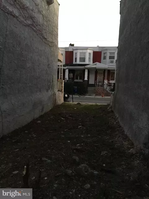 6017 Delancey St, Philadelphia, PA 19143