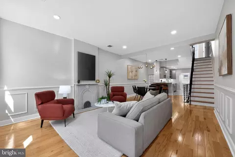 2303 Saint Albans St, Philadelphia, PA 19146