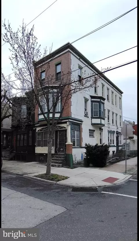 6312 Vine St, Philadelphia, PA 19139