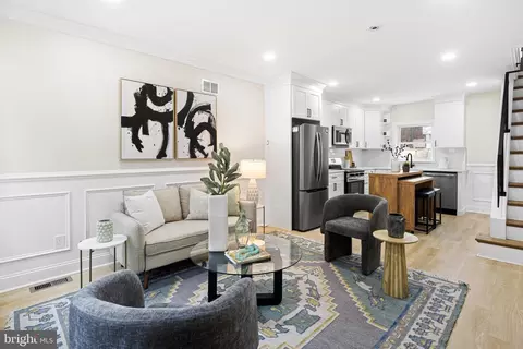 1542 S Bambrey St, Philadelphia, PA 19146