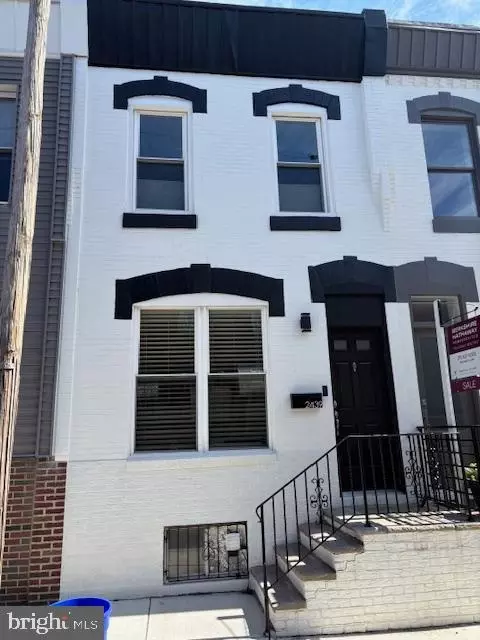 2439 S Clarion St, Philadelphia, PA 19148
