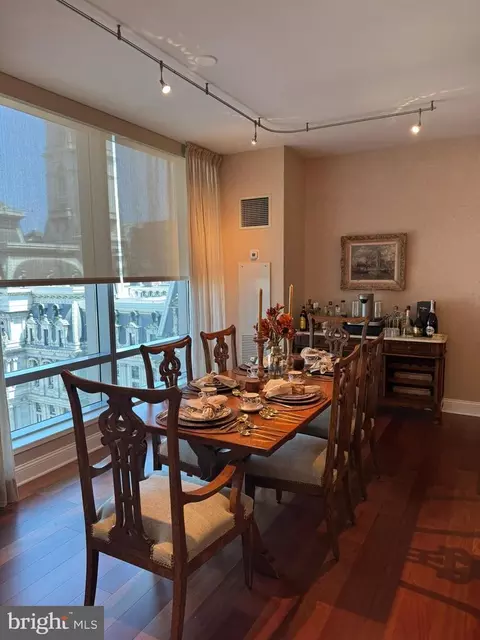 1414 S 00 S Penn Sq #15F, Philadelphia, PA 19102