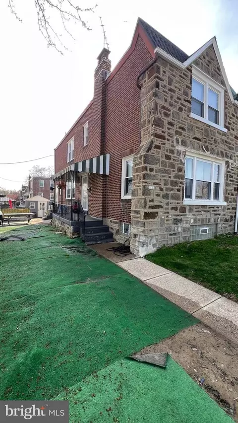 840 Kerper St, Philadelphia, PA 19111