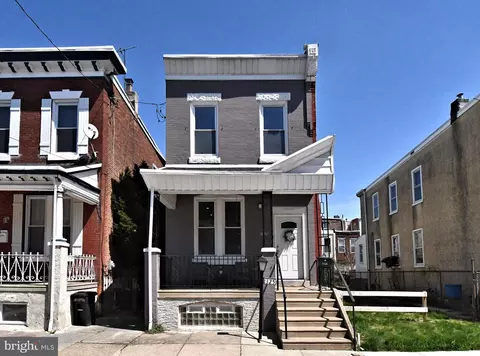 1325 N Redfield St, Philadelphia, PA 19151