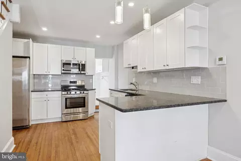 135 East St, Philadelphia, PA 19127