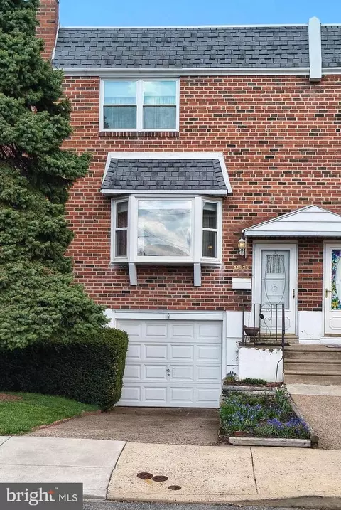 11920 Templeton Dr, Philadelphia, PA 19154
