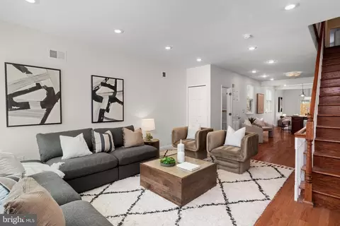 2051 Morris St, Philadelphia, PA 19145