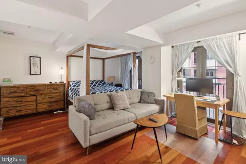 219 S 29 S 18th St #414, Philadelphia, PA 19103