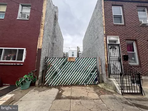 2857 N Orianna St, Philadelphia, PA 19133