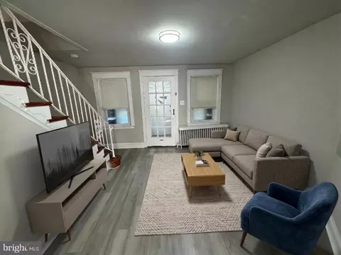 6555 Edmund St, Philadelphia, PA 19135