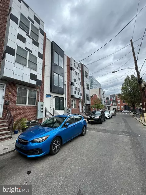1515 W Seybert St, Philadelphia, PA 19121