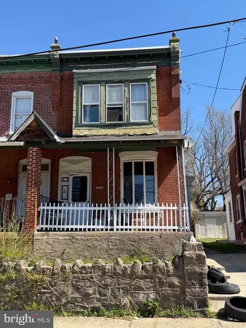 1007 Arrott St, Philadelphia, PA 19124
