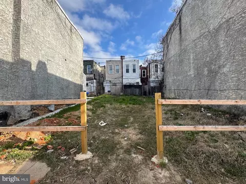 3333 W Firth St, Philadelphia, PA 19132