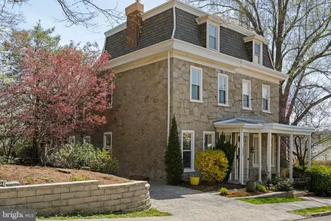 3534 Ainslie St, Philadelphia, PA 19129