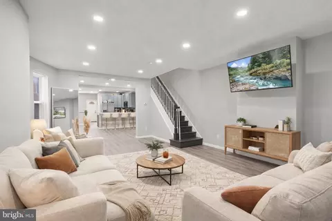 4928 Florence Ave, Philadelphia, PA 19143