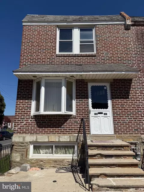 4501 Oakmont St, Philadelphia, PA 19136