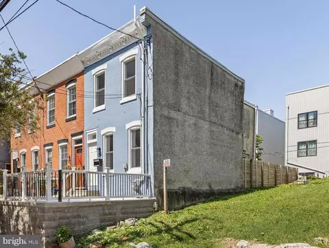 1214 N Lecount St, Philadelphia, PA 19121
