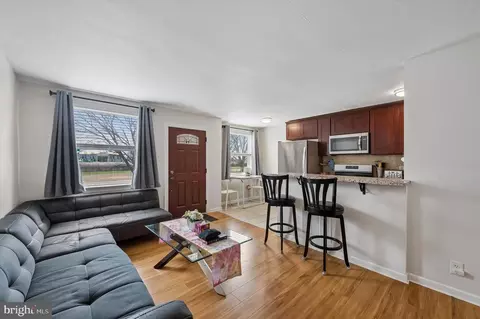 6518 Keystone St, Philadelphia, PA 19135