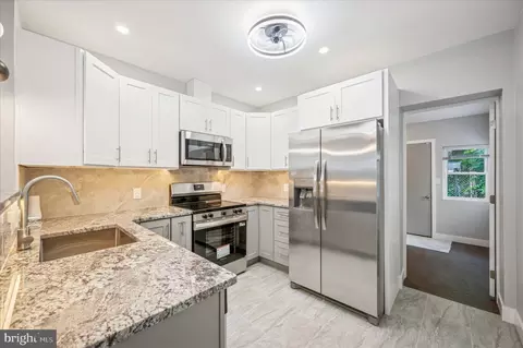 3026 Page St, Philadelphia, PA 19121