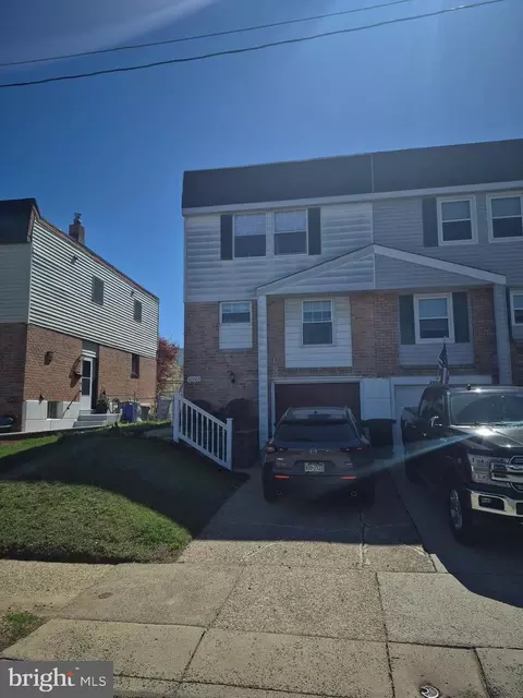 10923 Kirby Dr, Philadelphia, PA 19154