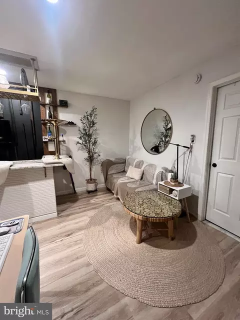 2657 Kensington Ave, Philadelphia, PA 19125